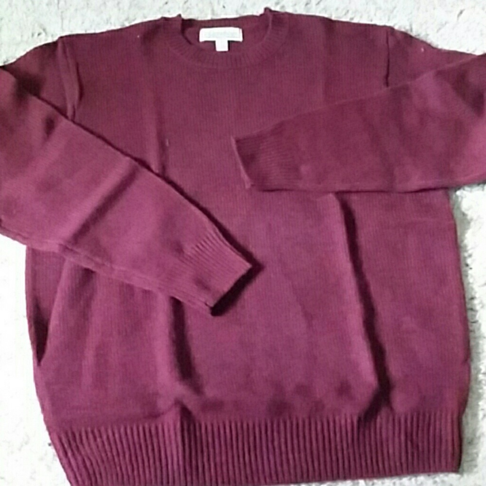 New Cabela's Sweater. Size M Reg